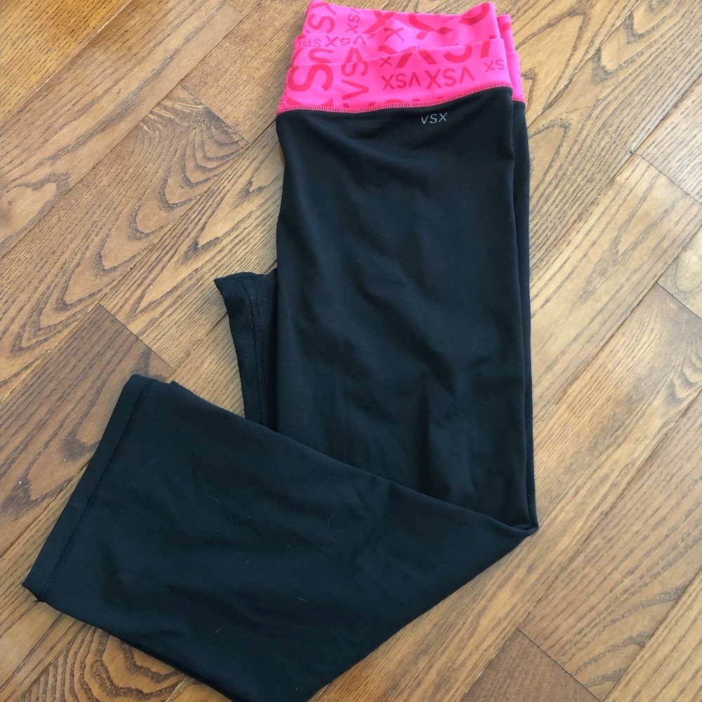 Victoria Secret SEXY capri workout leggings